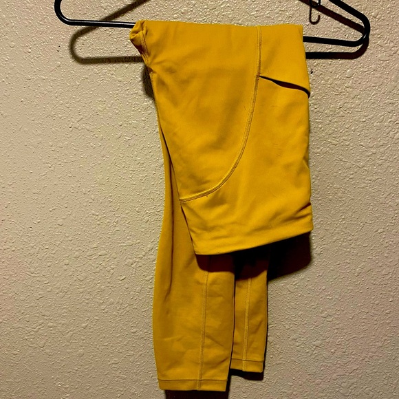 Athleta Pants & Jumpsuits Athleta Ultimate Stash 78 Legging M Poshmark